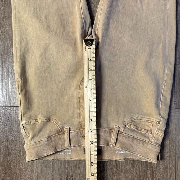 DL1961 Women's Flare Tan Jeans - Picture 10 of 13